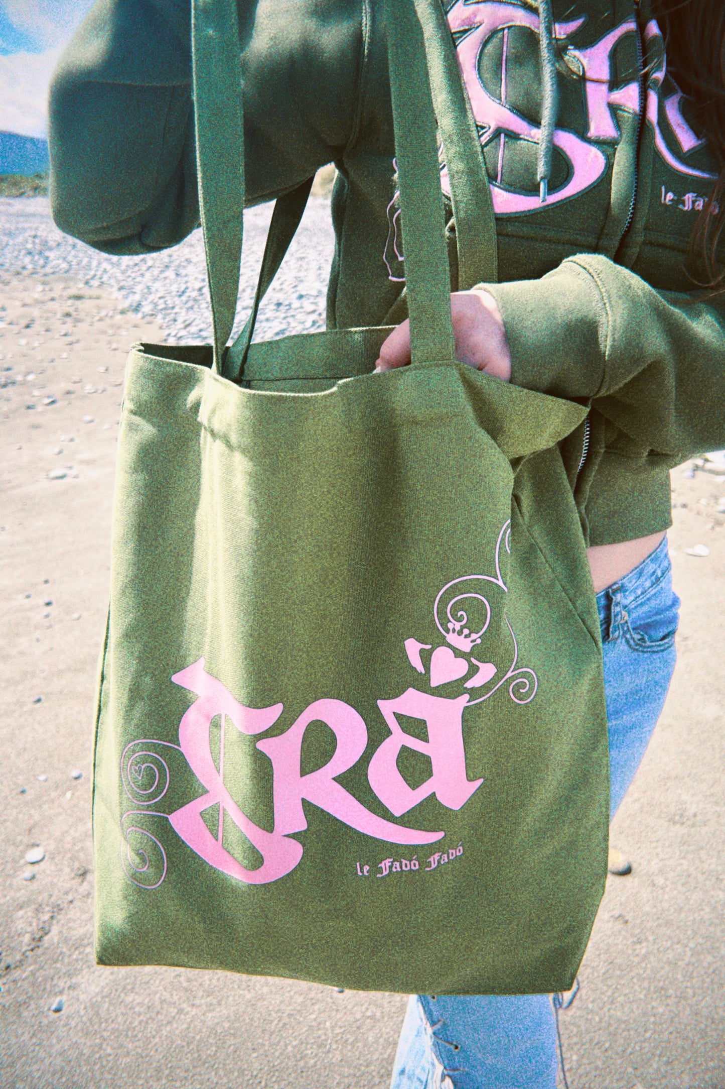 Grá - Mála Tote Gaeilge (Claddagh tote bag)