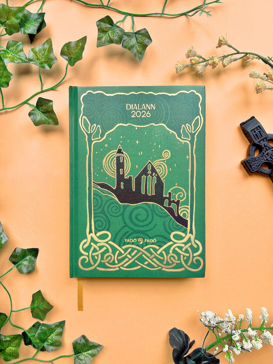 2026 Dialann Bhliantúil Gaeilge / Irish Diary Yearly Planner