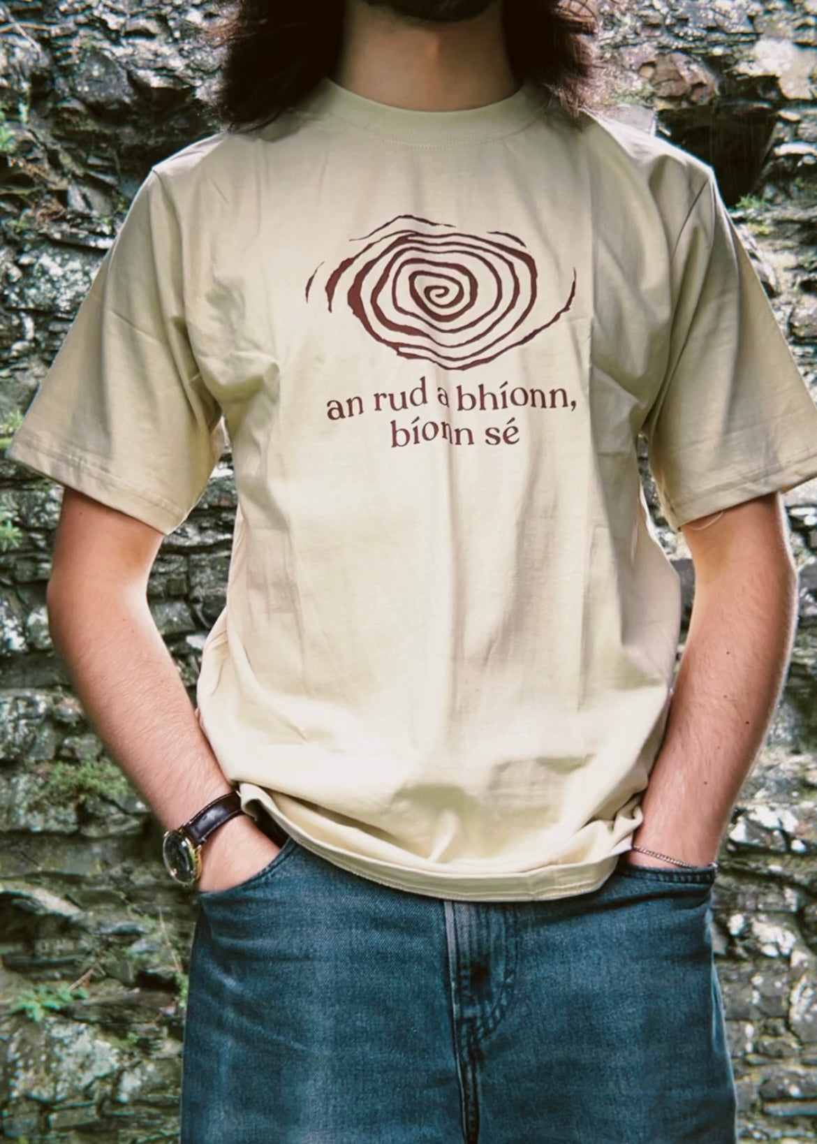 An Rud a Bhíonn, Bíonn Sé - T-Léine Gaeilge (unisex)